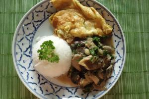 Rezept für Wok Austen Shiitake Pilze in Petersiliensoße mit Eieromelette und Reis