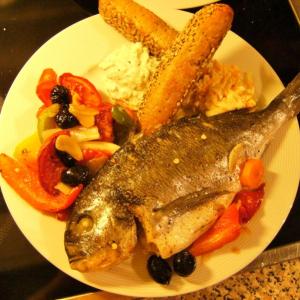 leichte Küche,Dorade mediterranee mit Salat
