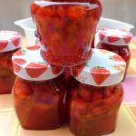 Erdbeer Rhabarber Marmelade mit Fruchtstücken