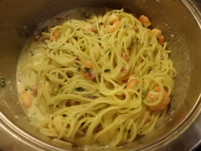 Spaghetti Carbonara,alles gut unterheben und stocken lassen