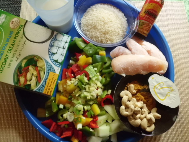 Warenkorb: Huhn Curry mit Kokosingwer Sauce Gemüse und Reis