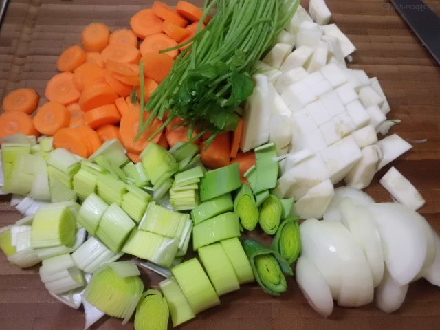 Gemüse klein geschnitten