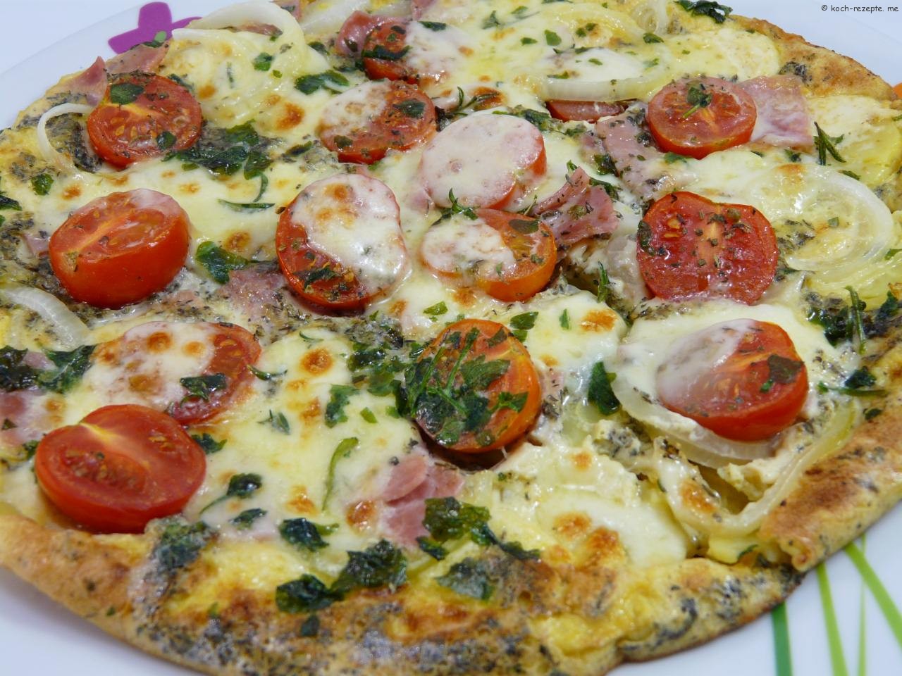 schnelle Pizza mit Pellkartoffeln, Schinken,Tomaten,Mozzarella
