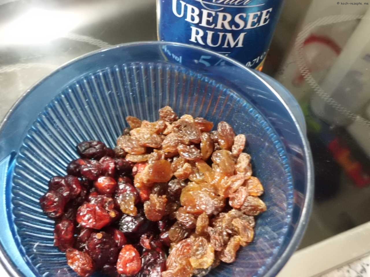 Cranberris und Rosinen in Rum einlegen - Koch-Rezepte.me