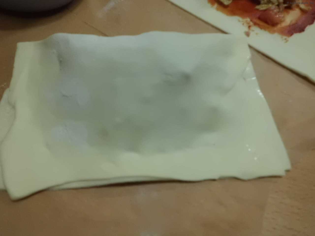 Blätterteigtaschen herzhaft mit Thunfisch,Chinakohl selber machen.