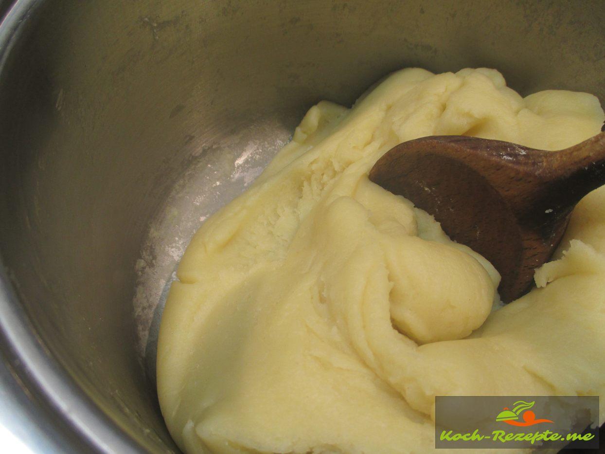 Schmalzgebäck Nonnenfürzchen, Brandteig Rezept, Karneval