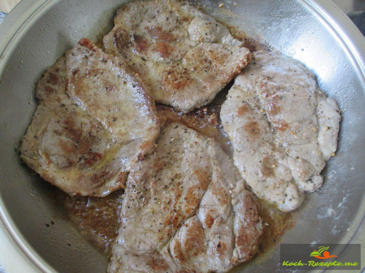 Leckere Champignon-Sahne-Schnitzel,Backofenkartoffeln