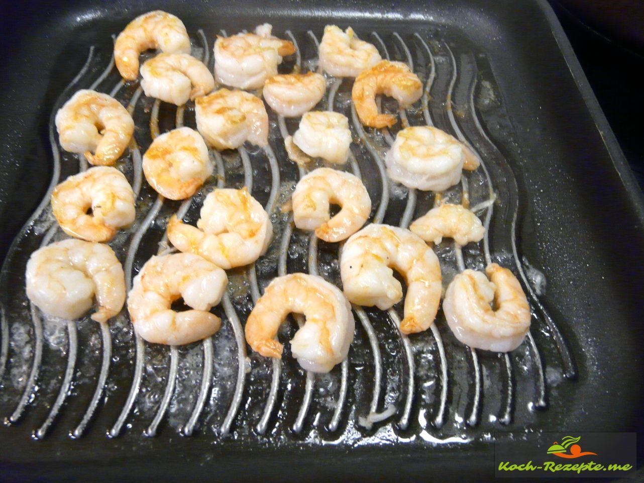 Wraps mit Garnelen Spargel,Kräuterfrischkäse-Meerrettich Dip