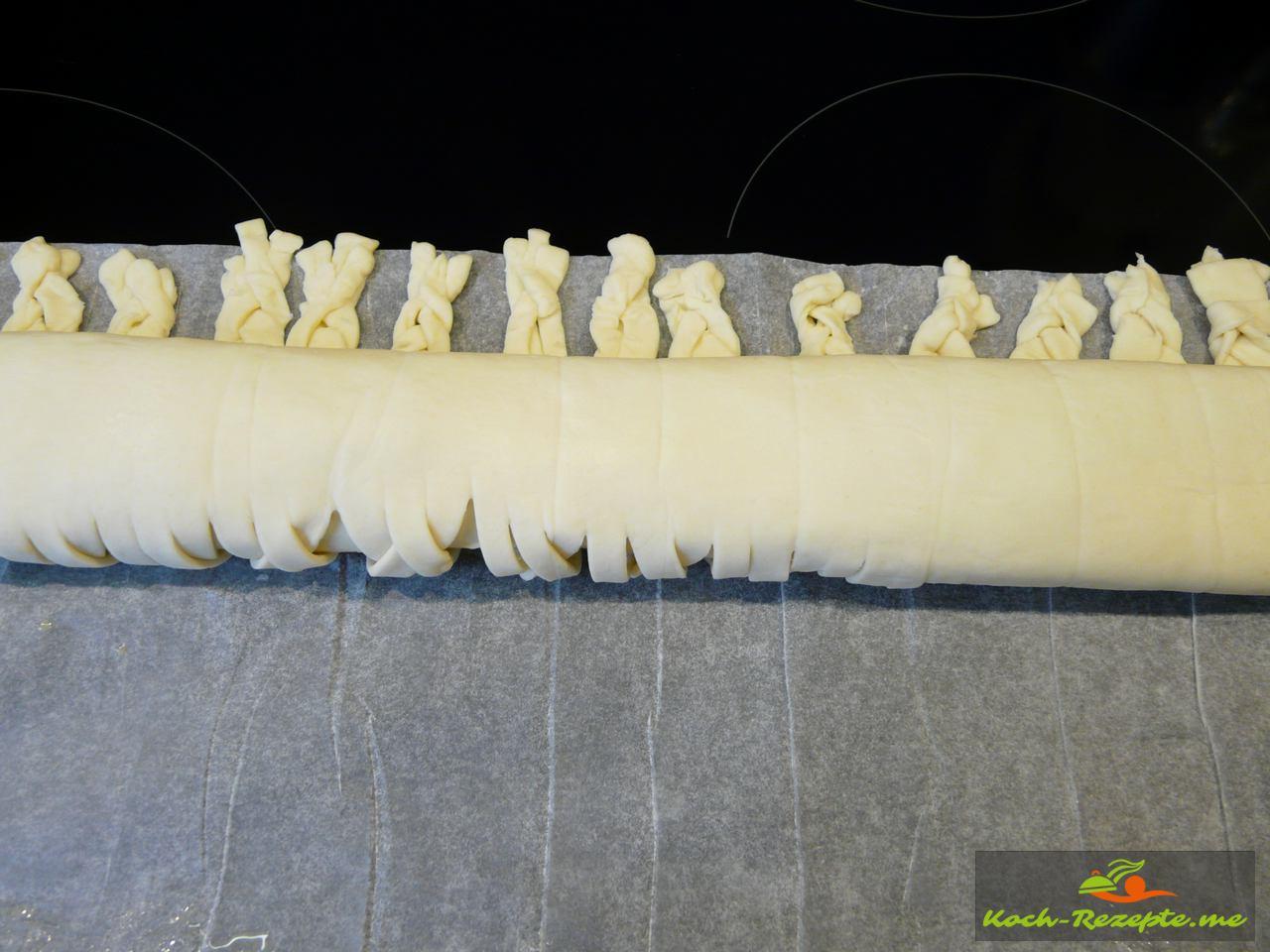 Blätterteig Kranz mit Lachs und Fenchel herzhaft gefüllt
